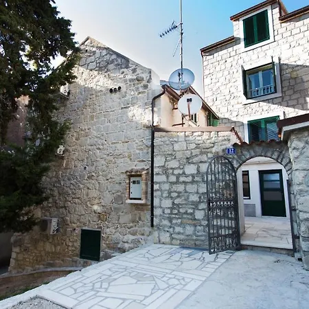 Marinac Center & Appartement