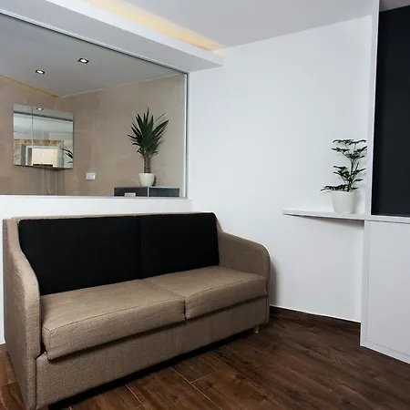 Апартаменти Marinac Center & *