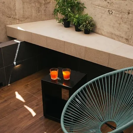 公寓 Marinac Center & *