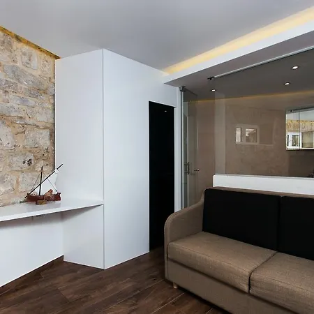 Marinac Center & * Split